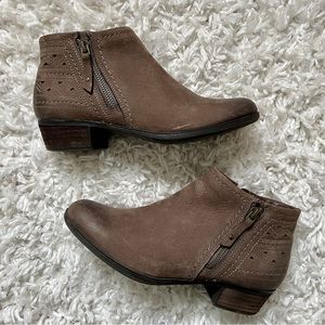 Women’s Ankle boots Size 6.5